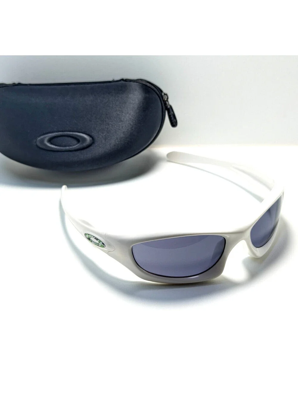 Oakley Monster Doggle White Outdoor Wraparound Unisex Classic Sports Sunglasses